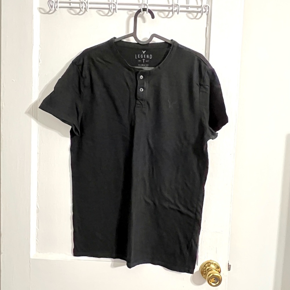 American Eagle Buttoned-Tee